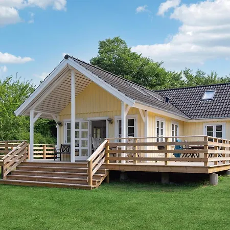 Three-bedroom In Casa de Férias *