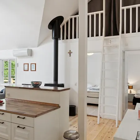 Three-bedroom In Semesterbostad Højby
