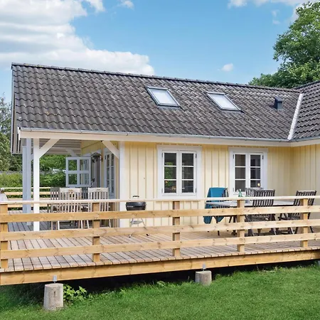 Three-bedroom In Casa de Férias Højby