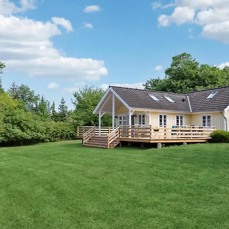 Casa de Férias Three-bedroom In *