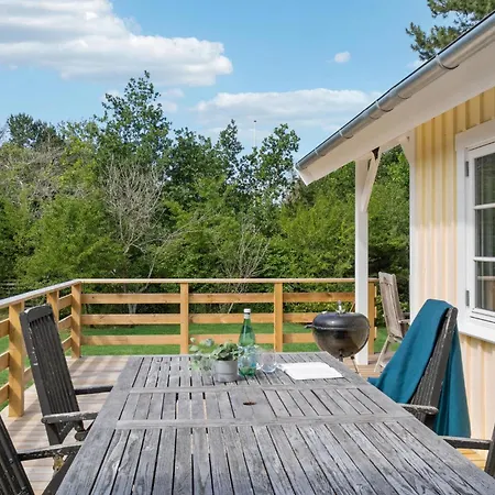 Three-bedroom In Højby